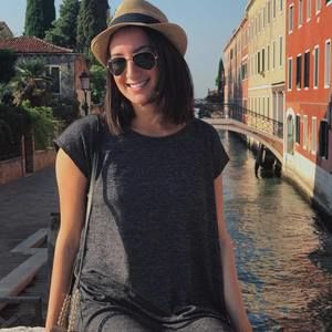 Meet your Posher, Sisina